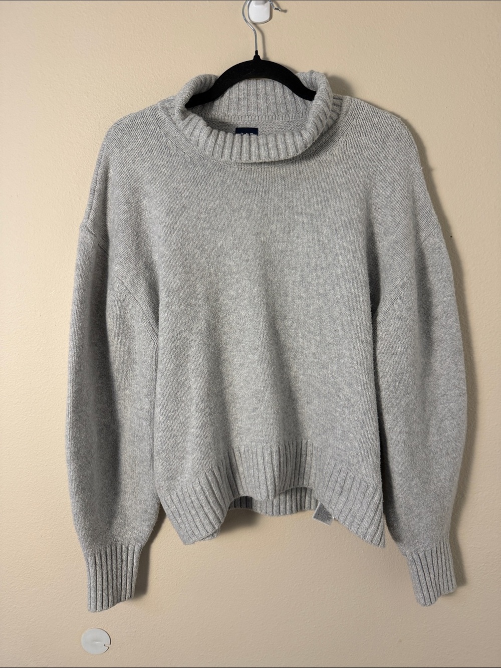 Gap CashSoft Gray Mockneck Sweater Size M
